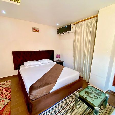 Kafret el-Gabal Golden Pyramids Inn מראה חיצוני תמונה