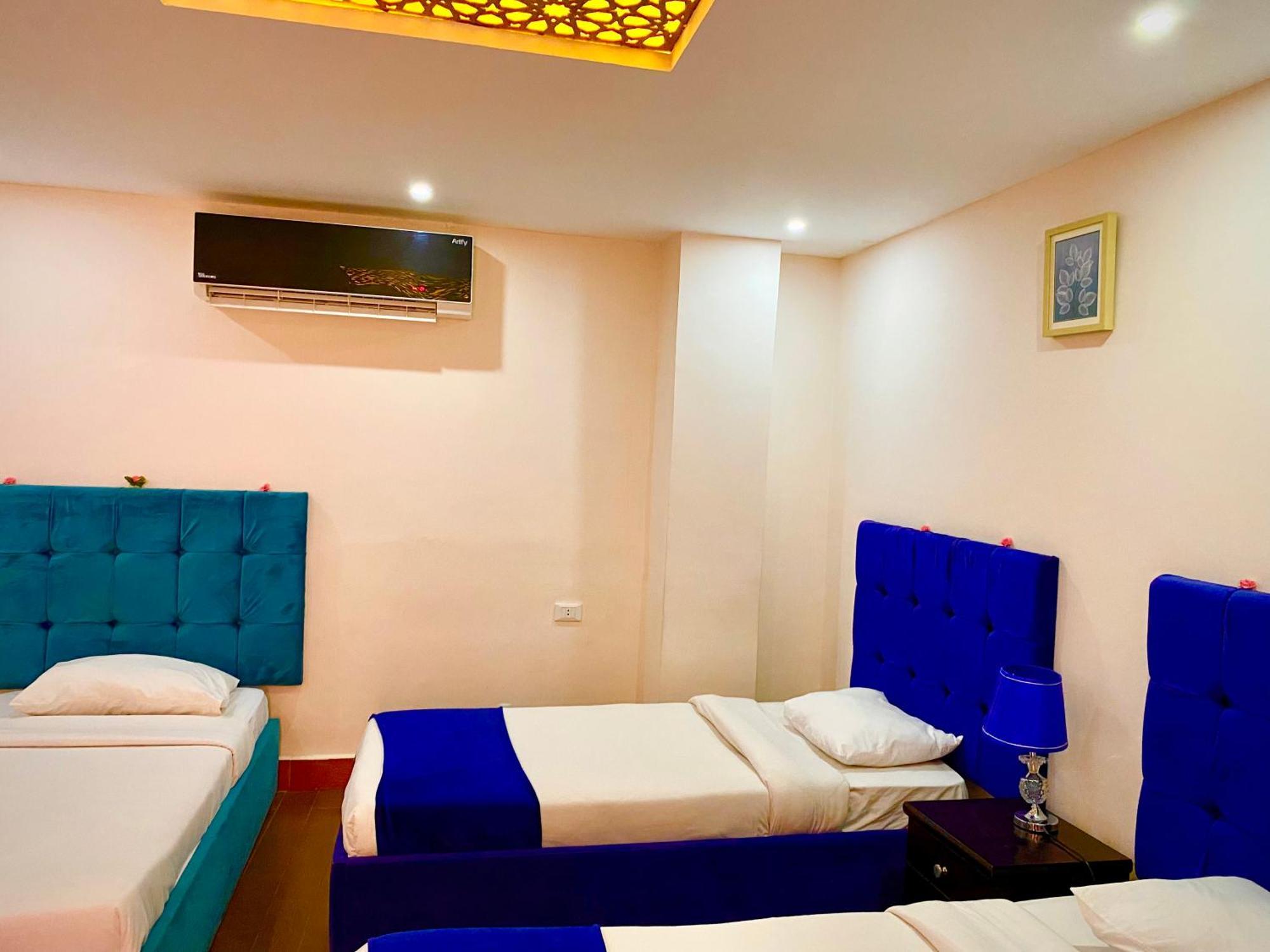 Kafret el-Gabal Golden Pyramids Inn מראה חיצוני תמונה