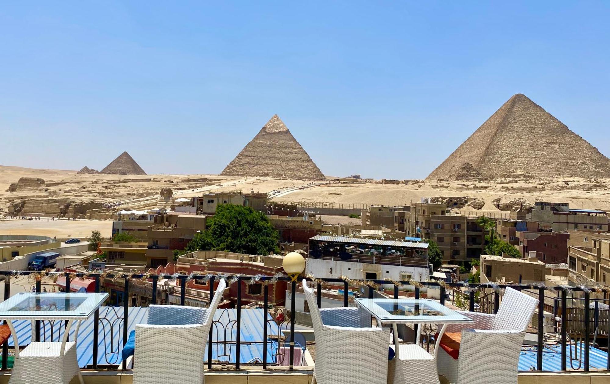 Kafret el-Gabal Golden Pyramids Inn מראה חיצוני תמונה